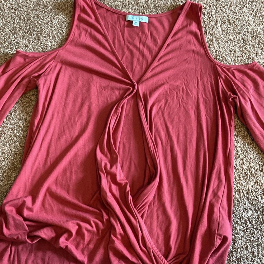 Cold Shoulder Top - Picture 2 of 2